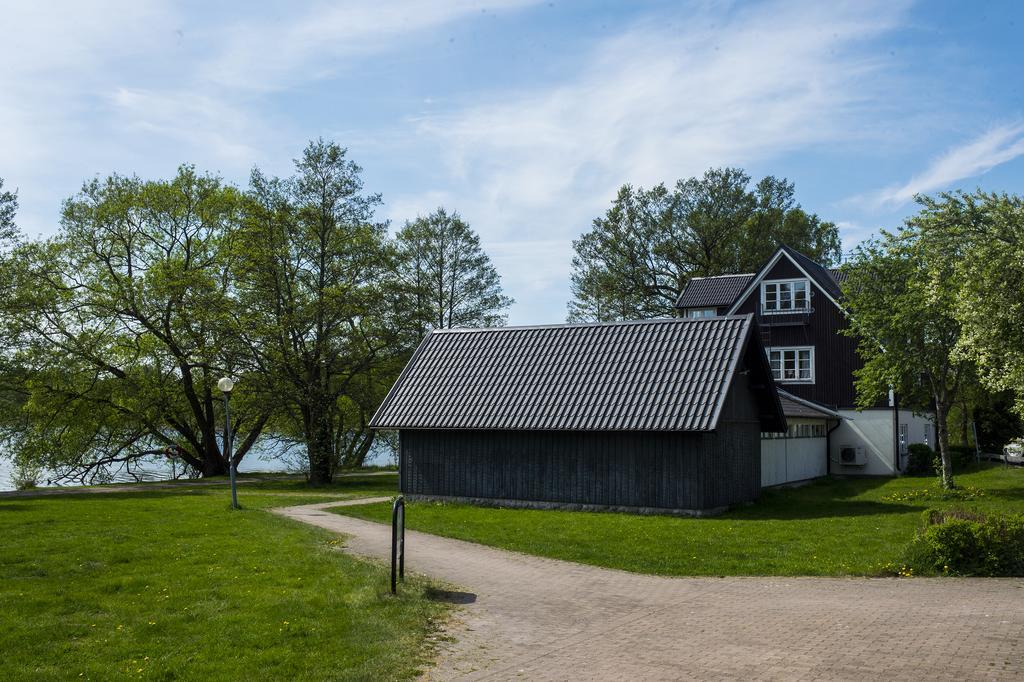 Hotell Sjoevillan Upplands-Väsby Exterior foto