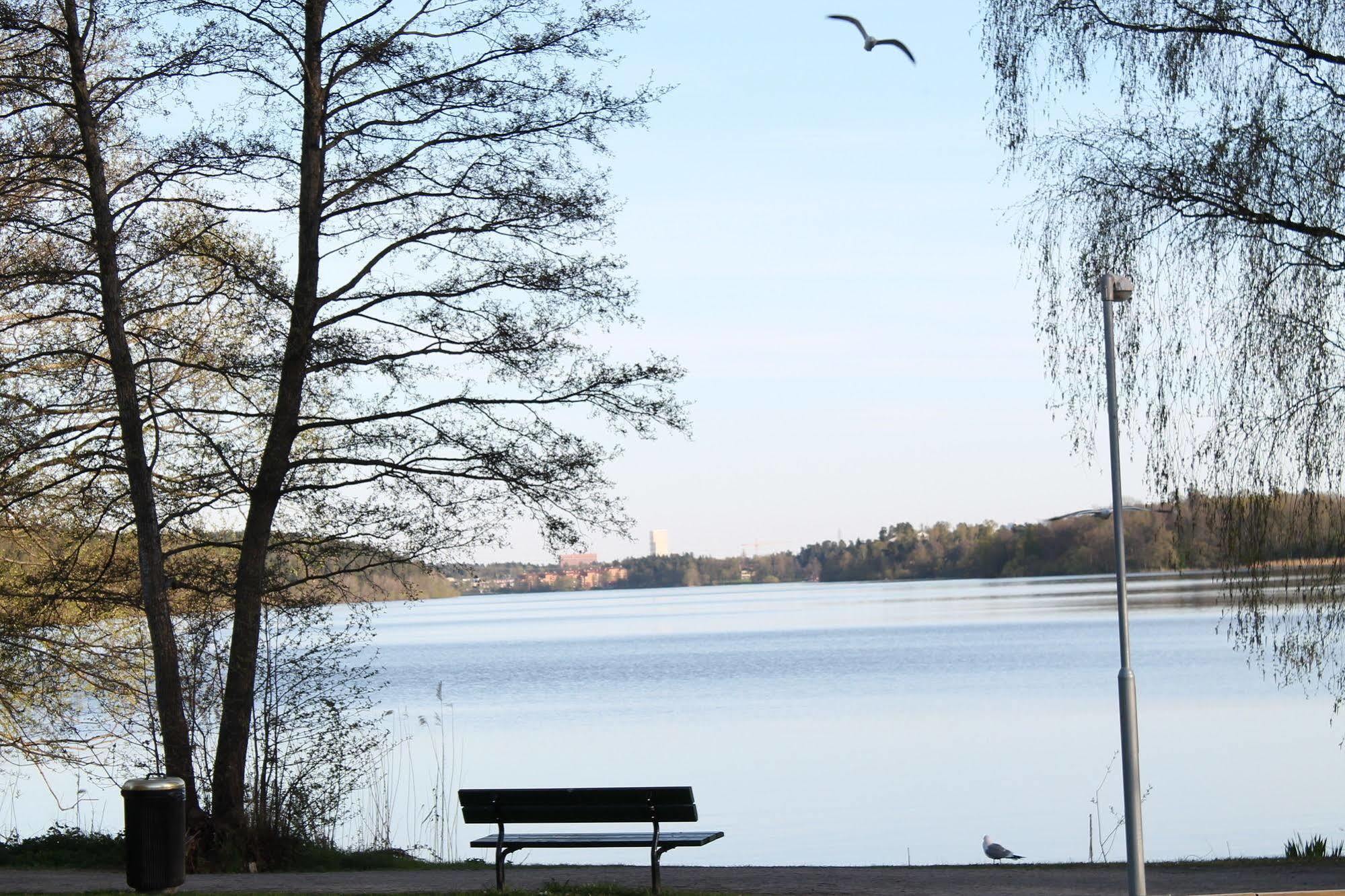 Hotell Sjoevillan Upplands-Väsby Exterior foto